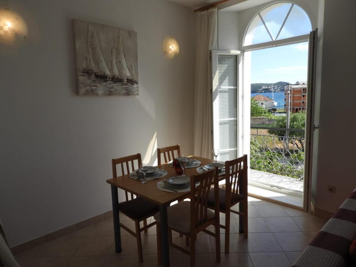 Villa Bilota Trogir Buitenkant foto